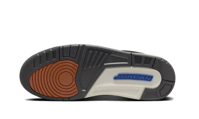 Air Jordan 3 Retro Quai 54 (2024) FZ5649-100 — Vista 3