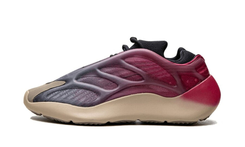 Adidas Yeezy 700 V3 Fade Carbon