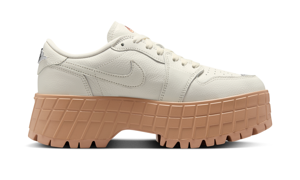 Air Jordan 1 Low Brooklyn Sail Rattan (Women's) HF3184-101 — Vista 2