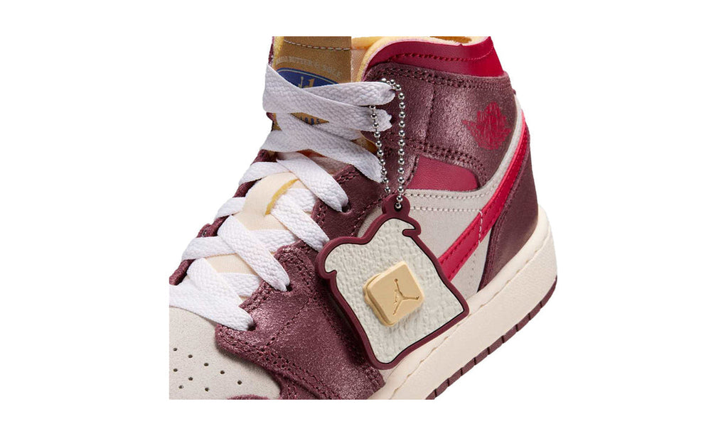 Air Jordan 1 Mid GS Bread, Butter, & Sole HF3196-100 — Vista 3