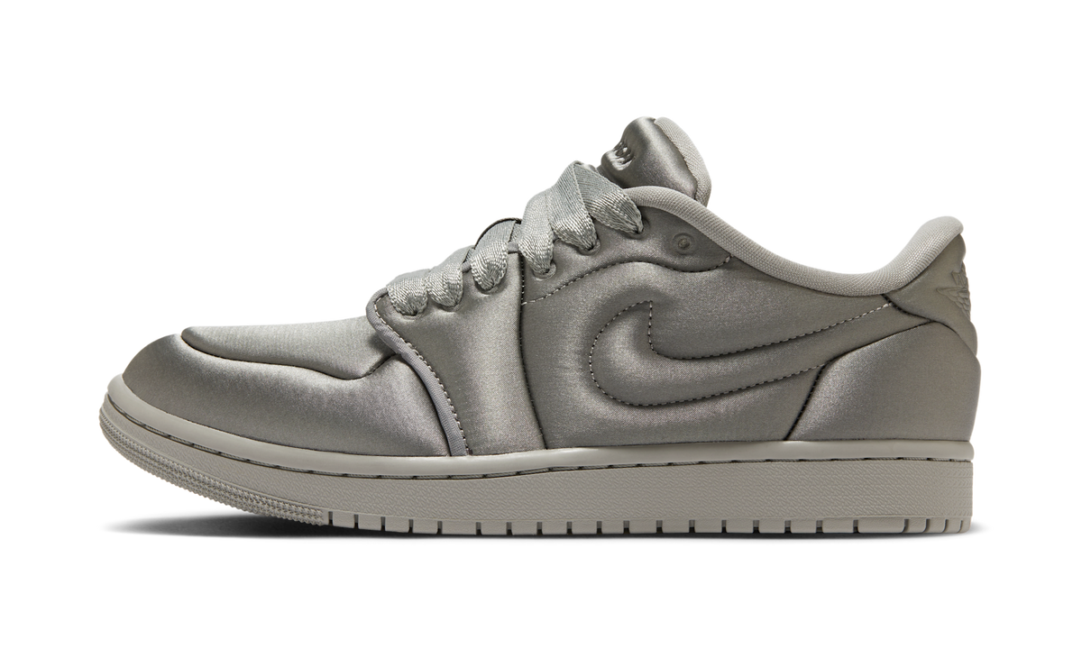 Air Jordan 1 Low Method of Make Satin Medium Grey (Women's) HF3969-002 — Vista 1