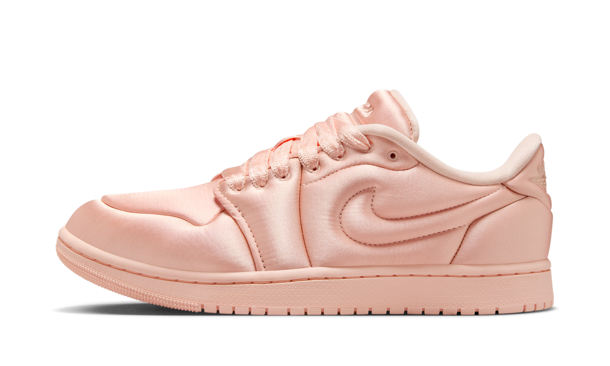 Air Jordan 1 Low Method of Make Satin Guava Ice (Women's) HF3969-600 — Vista 1