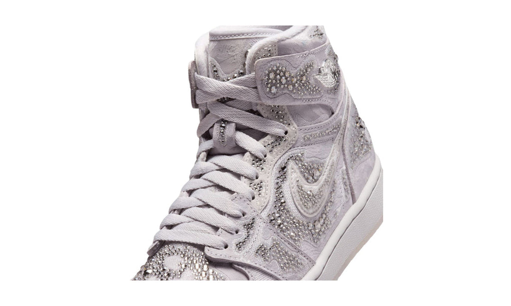 Air Jordan 1 Retro High OG Swarovski Vast Grey (Women's) HF6248-002 — Vista 3