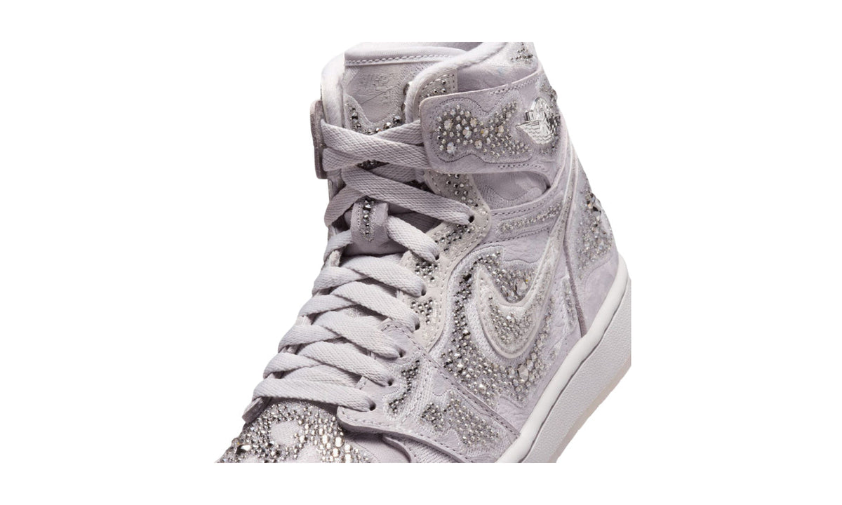 Air Jordan 1 Retro High OG Swarovski Vast Grey (Women's) HF6248-002 — Vista 3
