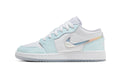 Air Jordan 1 Low SE Glacier Blue HJ3481-491 — Vista 1