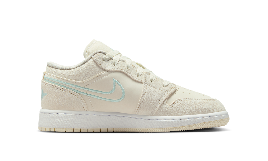 Air Jordan 1 Low SE Coconut Milk Igloo (GS) HJ5969-100 — Vista 2