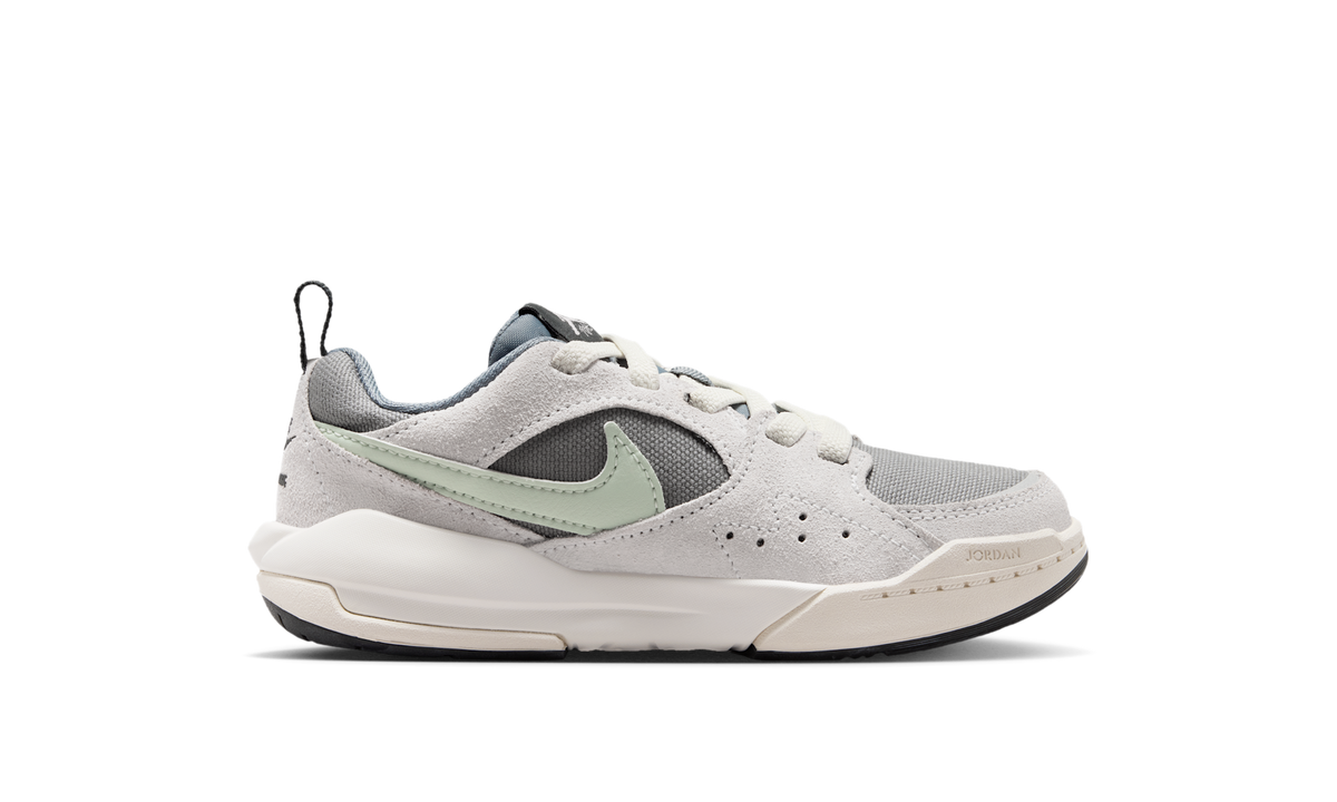 Air Jordan CMFT Era Cool Grey Iris Whisper Jade Aura (PS) HQ0507-003 — Vista 2