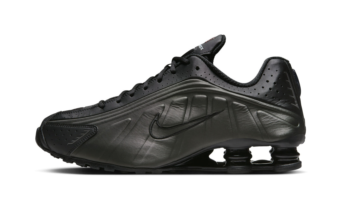 Nike Shox R4 Black Bright Crimson — Foto 1