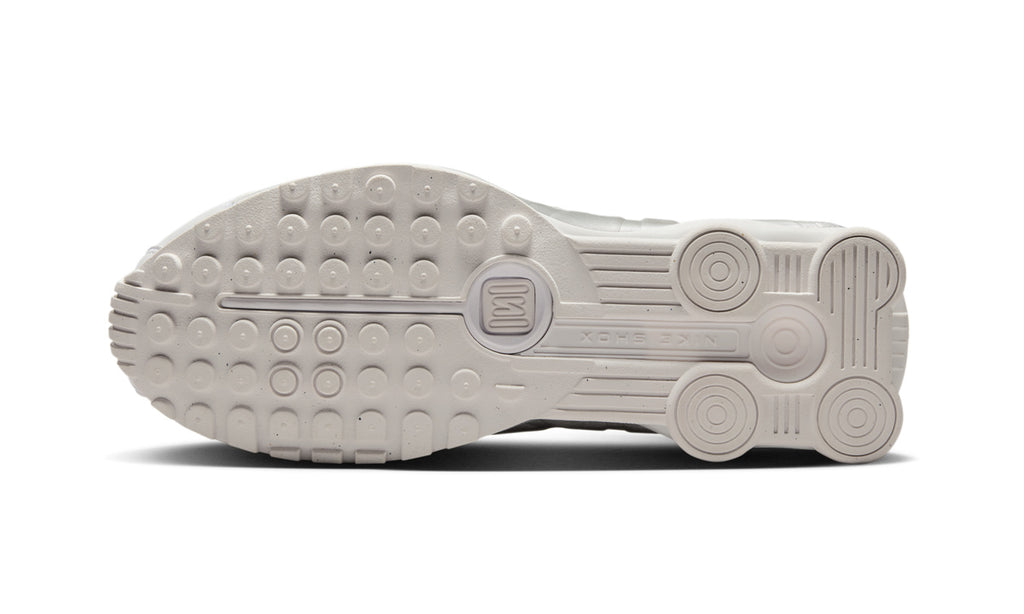 Nike Shox R4 White Bright Crimson Metallic Silver — Foto 2