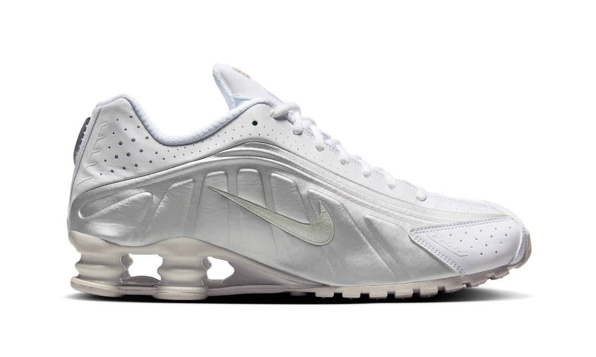 Nike Shox R4 White Bright Crimson Metallic Silver — Foto 3