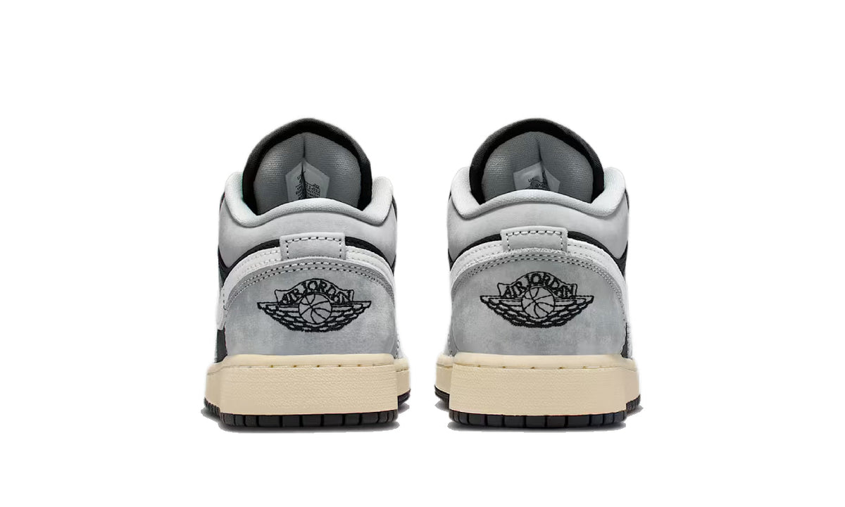 Air Jordan 1 Low SE GS Light Smoke Grey Sail (GS) HQ2021-012 — Vista 3