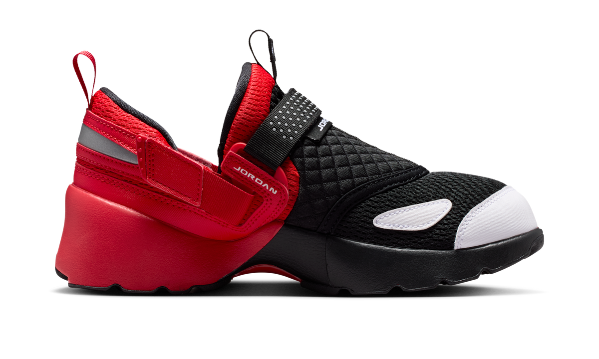 Air Jordan Trunner LX Bred (Women's) HQ2164-003 — Vista 2