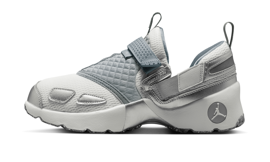 Air Jordan Trunner LX Wolf Grey Reflective Silver (Women's) HQ2164-004 — Vista 1