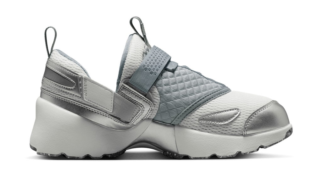 Air Jordan Trunner LX Wolf Grey Reflective Silver (Women's) HQ2164-004 — Vista 2