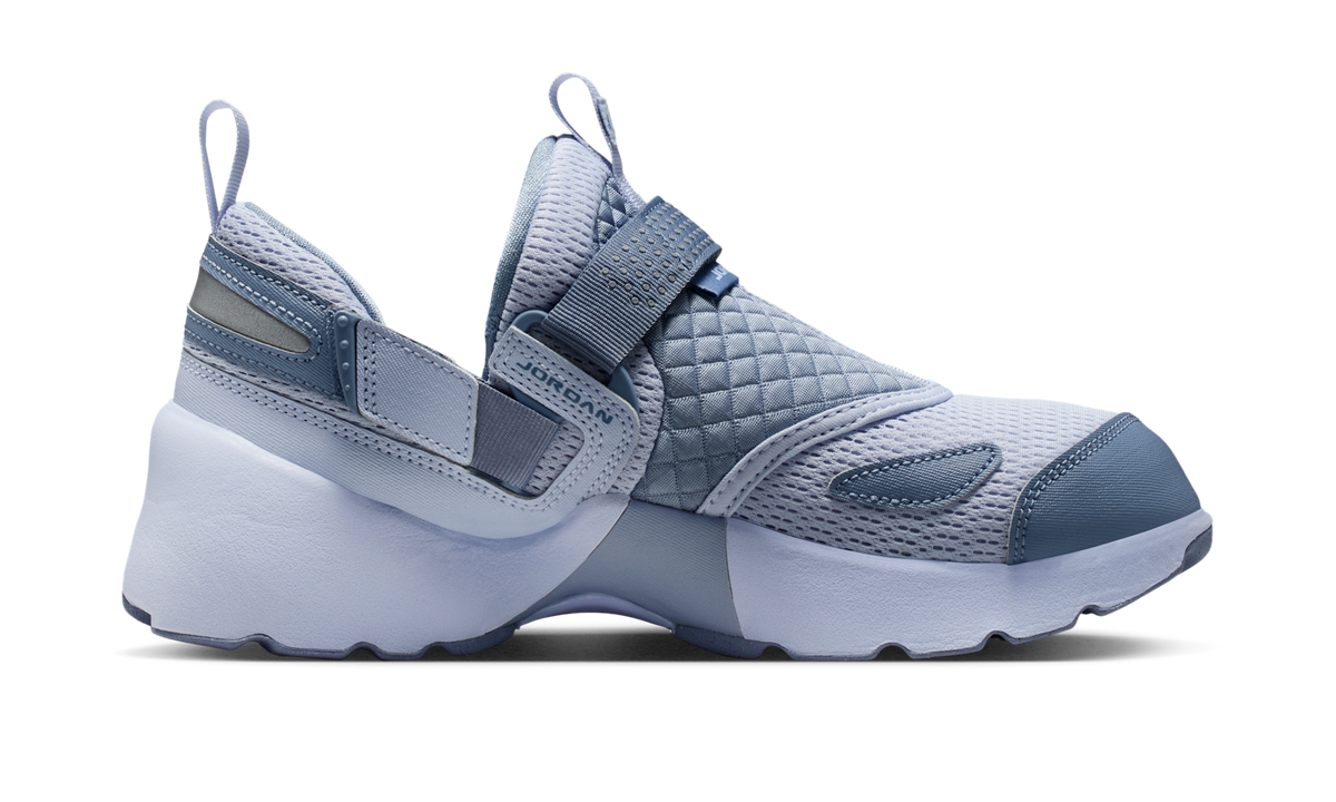 Air Jordan Trunner LX Ghost Ashen Slate (Women's) HQ2164-010 — Vista 2