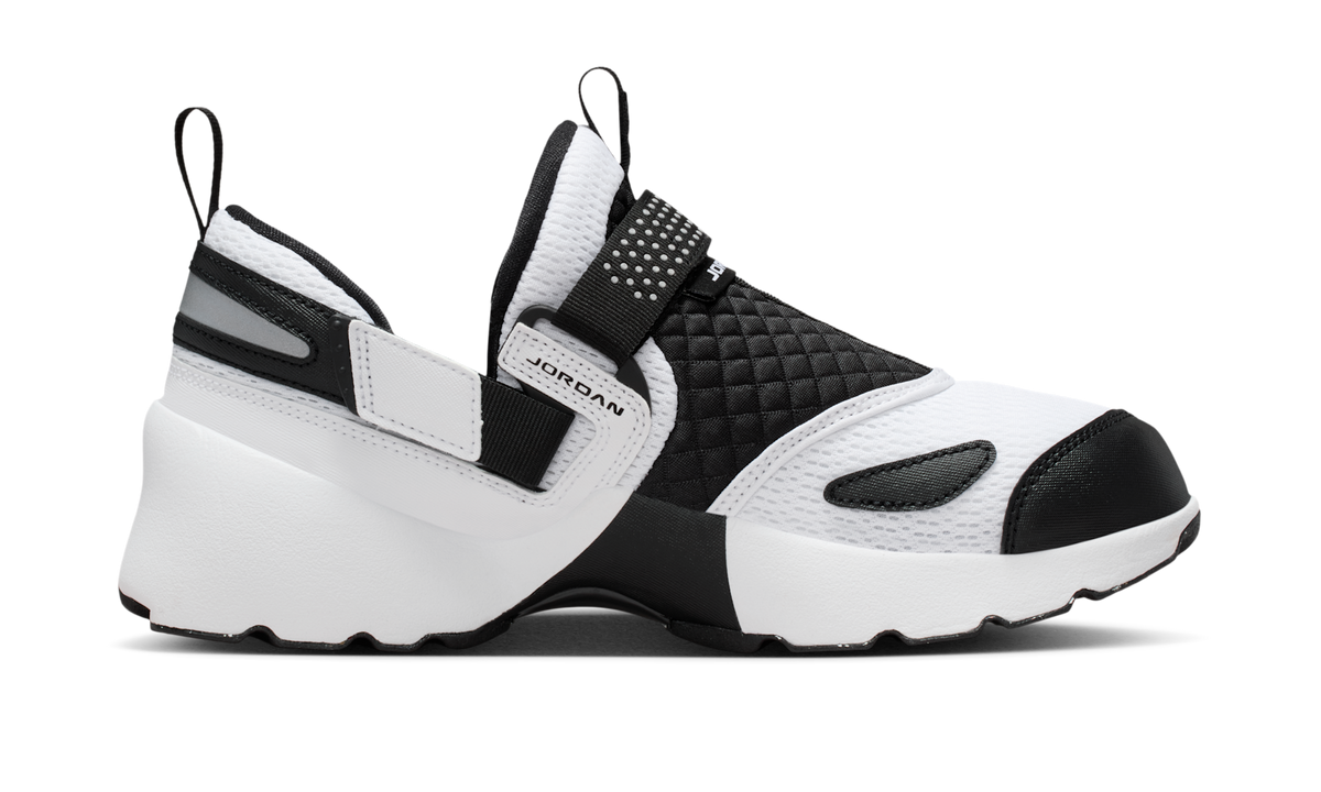 Air Jordan Trunner LX White Black (Women's) HQ2164-100 — Vista 2