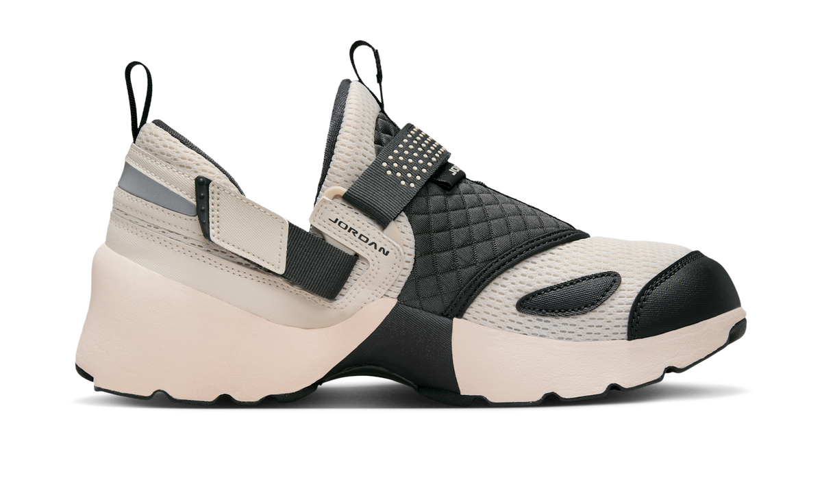 Air Jordan Trunner LX Light Orewood Brown (Women's) HQ2164-102 — Vista 2