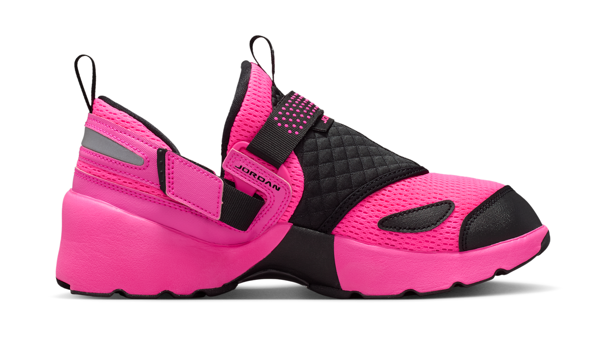 Air Jordan Trunner LX Pink Blast Black (Women's) HQ2164-600 — Vista 2