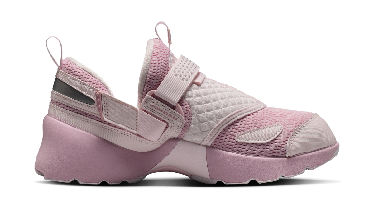 Air Jordan Trunner LX Iced Carmine Pearl Pink (Women's) HQ2164-607 — Vista 2