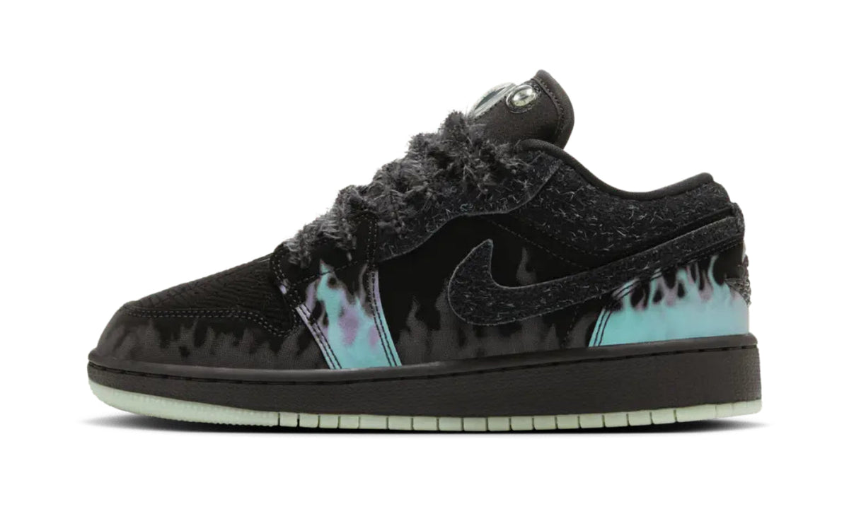 Air Jordan 1 Low Halloween Fortune Fly HQ3442-001 — Vista 1