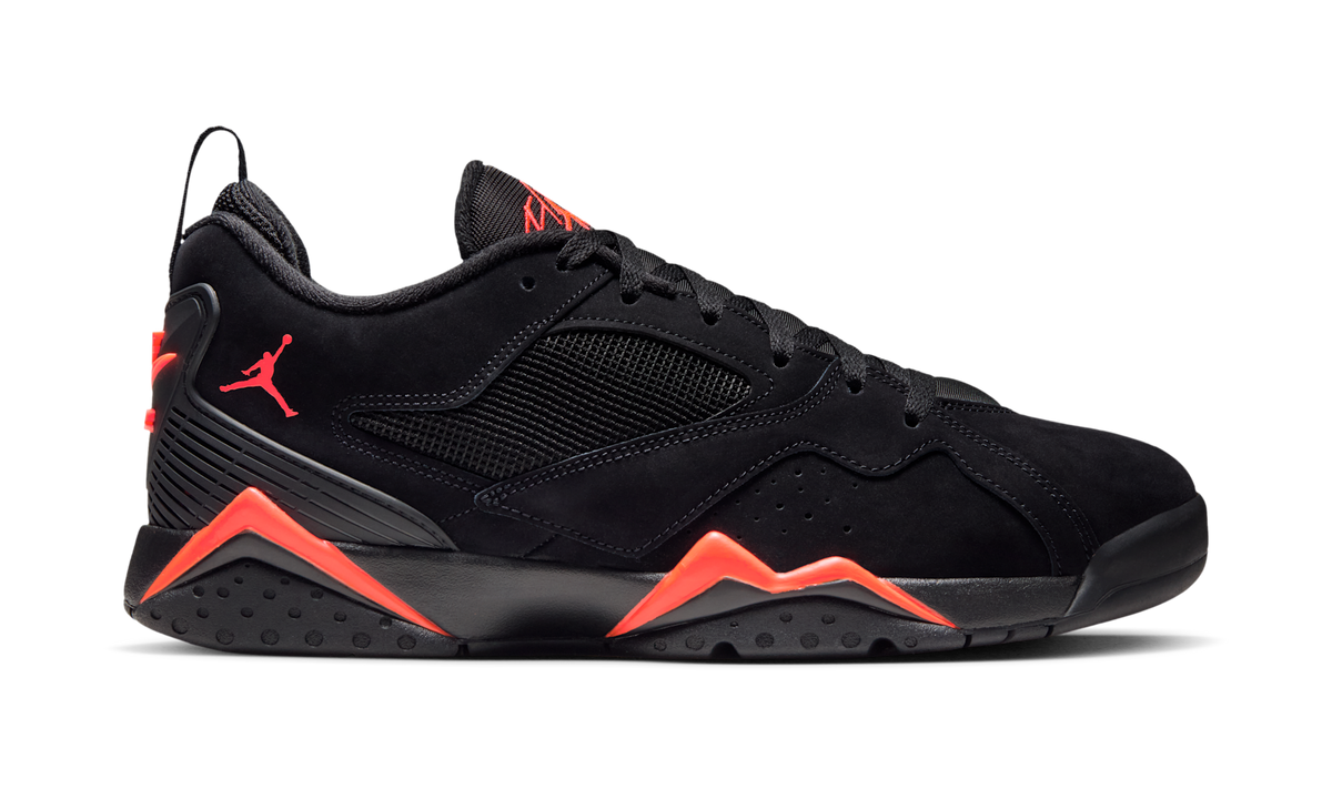 Air Jordan MVP 92 Black Infrared HQ3950-003 — Vista 2