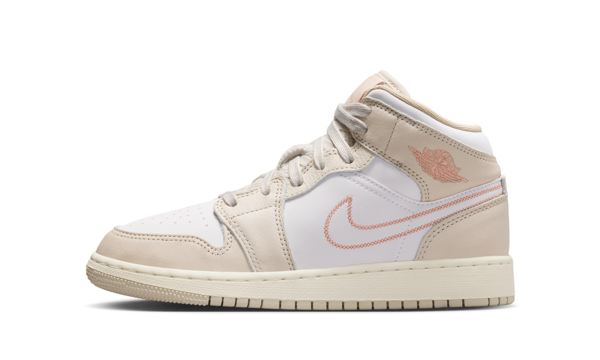 Air Jordan 1 Mid SE Sand Drift White Madder Root (GS) HQ5879-100 — Vista 1