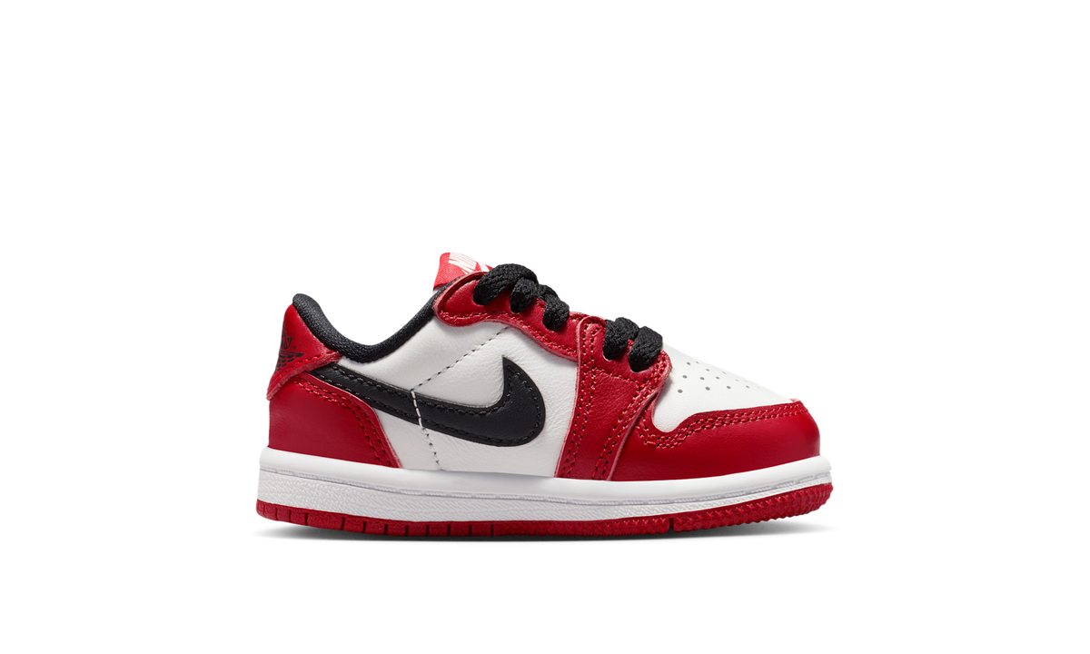 Air Jordan 1 Retro Low OG Chicago (2025) (TD) HQ6997-600 — Vista 2