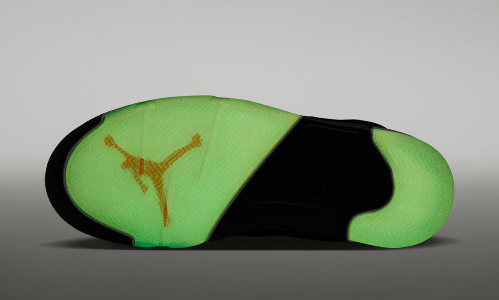 Air Jordan 5 Retro Halloween HQ7978-001 — Vista 3