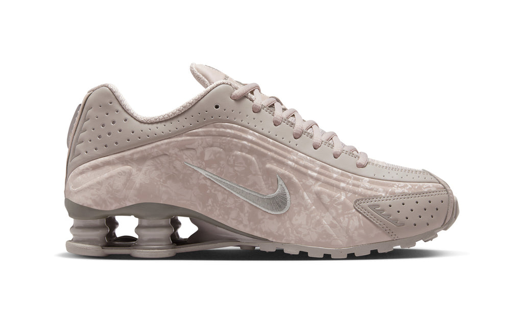 Nike Shox R4 Flat Pewter Floral (Women's) — Foto 3