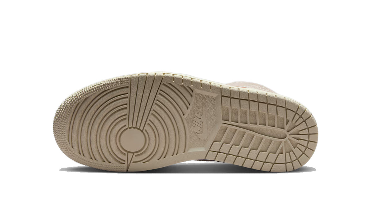 Air Jordan 1 Mid SE Cozy Girl (W) HV4269-200 — Vista 3