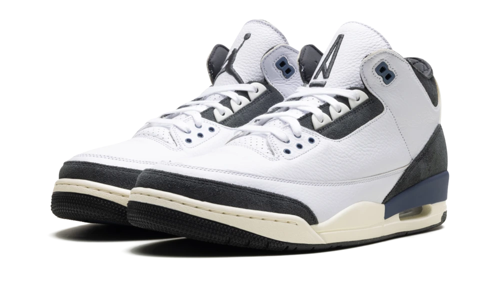 Air Jordan 3 Retro OG SP A Ma Maniére Diffused Blue HV8571-100 — Vista 2