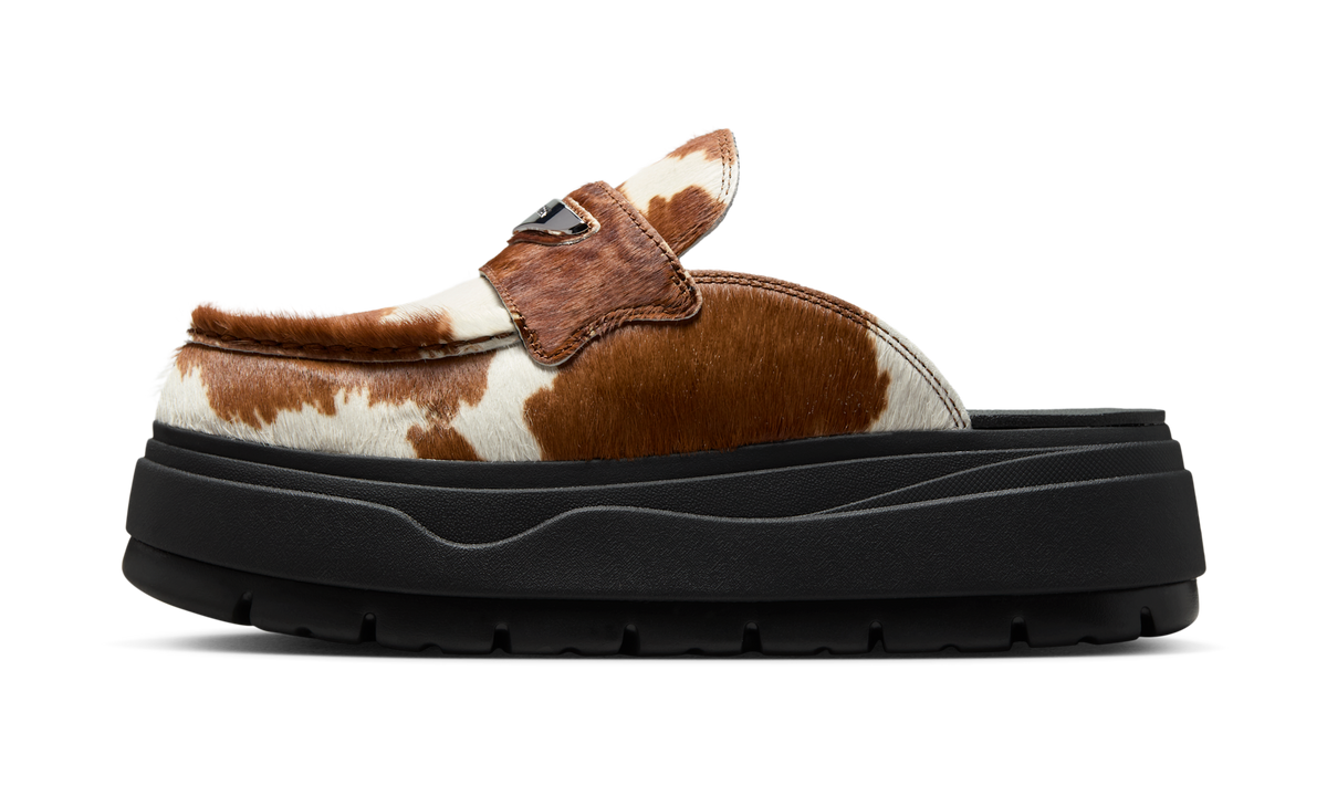 Air Jordan Mule Cow Print (Women's) IB1497-001 — Vista 1