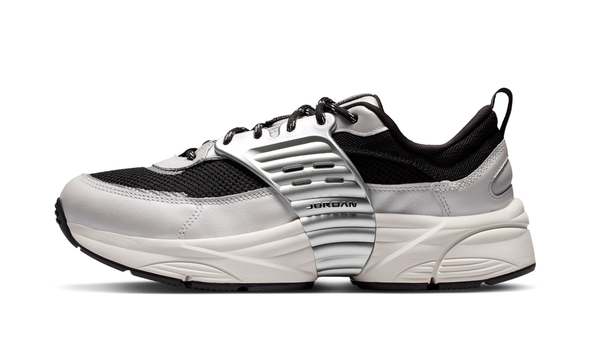 Air Jordan Trunner O/S Photon Dust Black Sail IB3722-010 — Vista 1