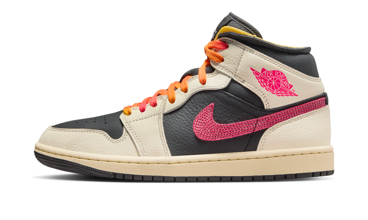 Air Jordan 1 Mid SE Edge Flight Club (Women's) IB7007-107 — Vista 1