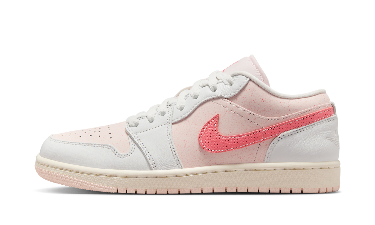 Air Jordan 1 Low SE Strawberry Milkshake (Women's) IB8156-133 — Vista 1