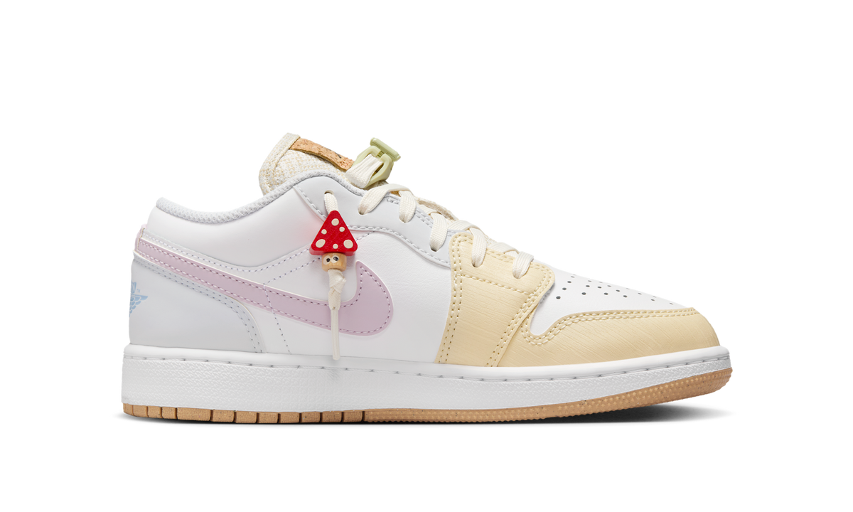 Air Jordan 1 Low Mushroom (GS) IB8861-151 — Vista 2