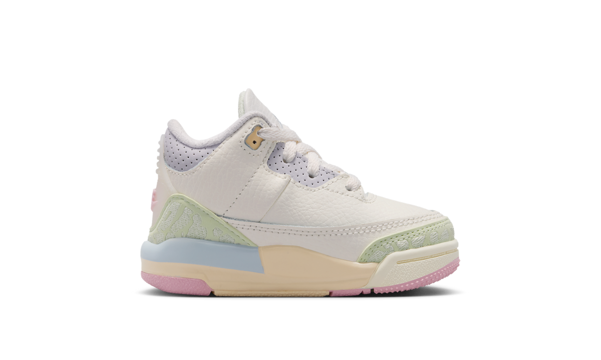 Air Jordan 3 Retro Spring Is In The Air (TD) IF4756-100 — Vista 2