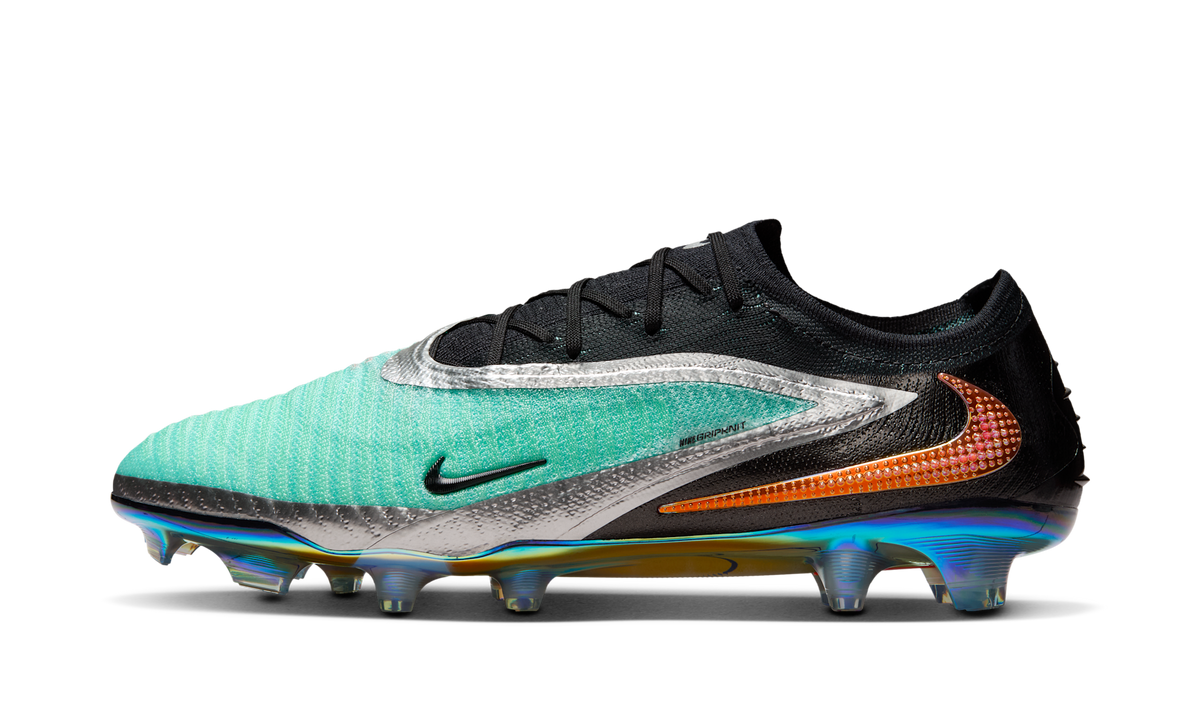 Nike Phantom 6 Low Elite FG Chrome Black IH3737-001 — Vista 1
