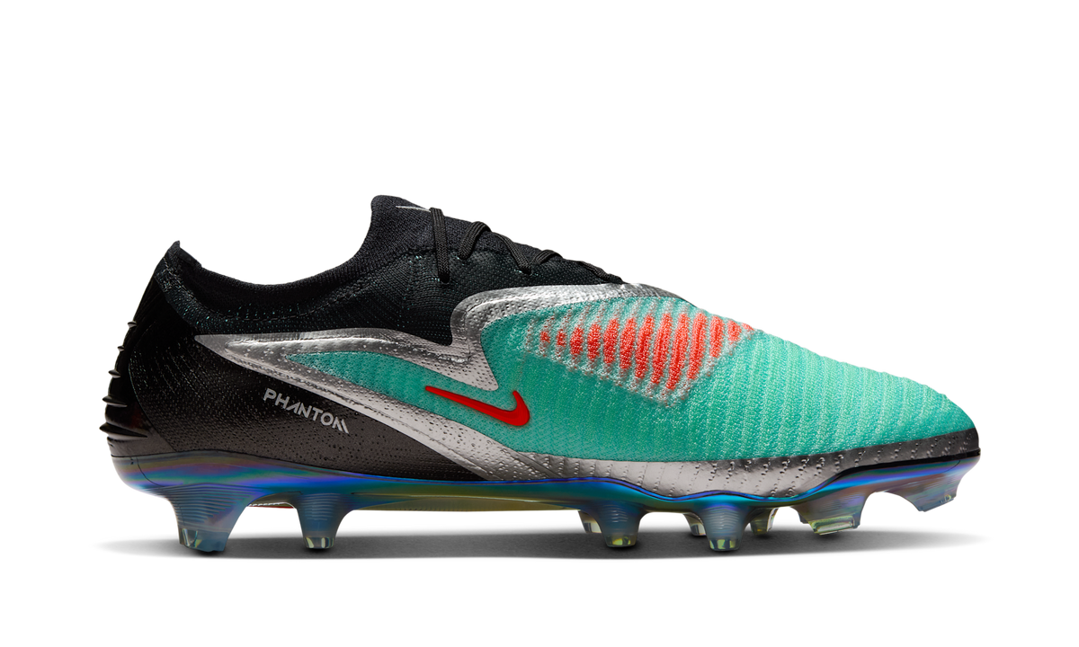 Nike Phantom 6 Low Elite FG Chrome Black IH3737-001 — Vista 2