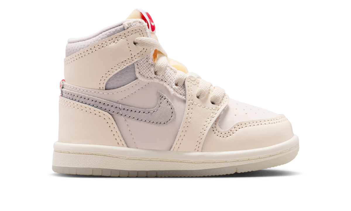 Air Jordan 1 Retro High OG Sail University Red (TD) IH4282-100 — Vista 2