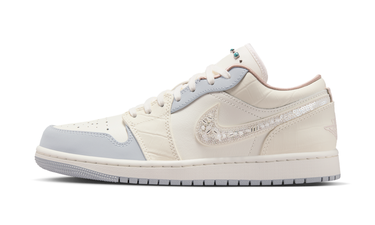 Air Jordan 1 Low Sail Soft Pearl (Women's) IH7323-100 — Vista 1
