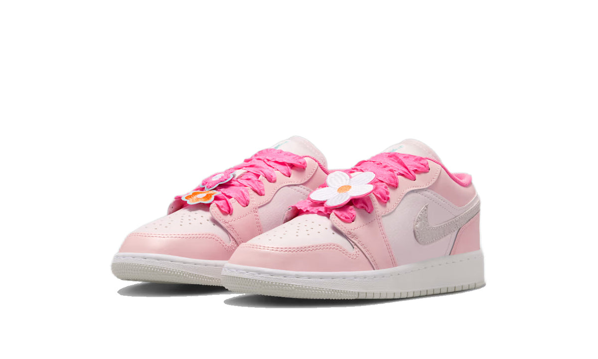 Air Jordan 1 Low SE Pink Bloom (GS) II1247-600 — Vista 2