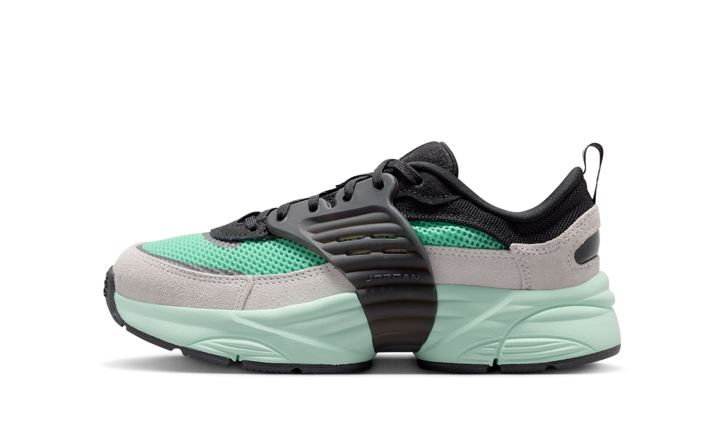 Air Jordan Trunner O/S Black Grey Green Glow (GS) II6531-004 — Vista 1