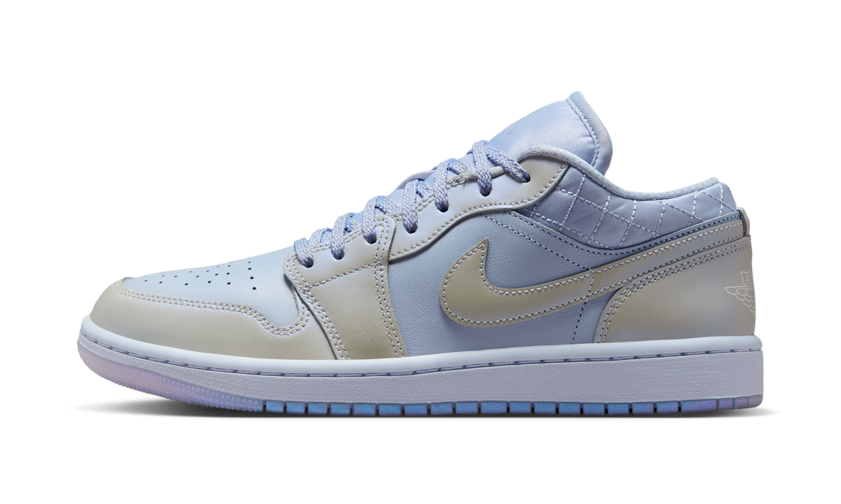 Air Jordan 1 Low SE Ghost Pearlized Quilt (Women's) IM5129-010 — Vista 1