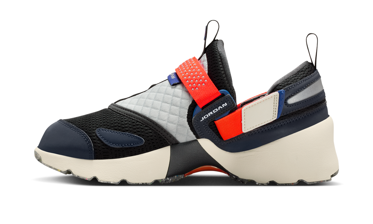Air Jordan Trunner LX Rare Air (Women's) IM6531-001 — Vista 1