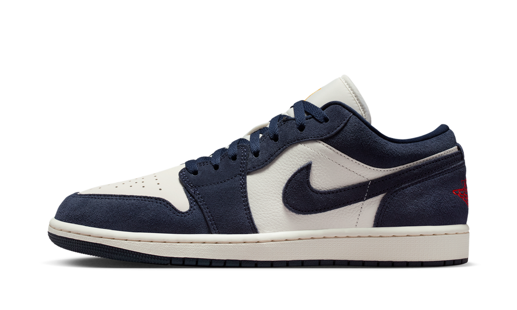Air Jordan 1 Low SE Obsidian Suede IO7448-400 — Vista 1