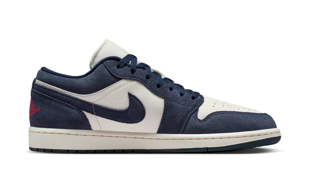 Air Jordan 1 Low SE Obsidian Suede IO7448-400 — Vista 2