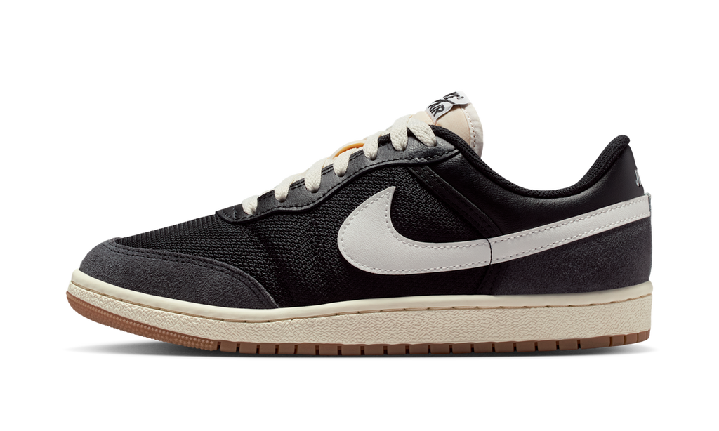Air Jordan Skyline Low Black Summit White Gum (Women's) IQ0704-001 — Vista 1