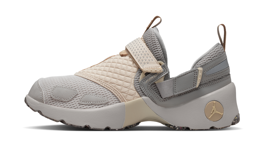 Air Jordan Trunner LX Light Iron Ore Enigma Stone (Women's) IQ2719-002 — Vista 1