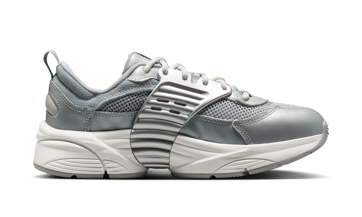 Air Jordan Trunner O/S Swan Wolf Grey Silver (Women's) IR1839-100 — Vista 2